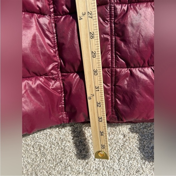 Aventure | 3/4 Length Hooded Puffer Jacket | Maroon | Size Medium - Picture 7 of 9